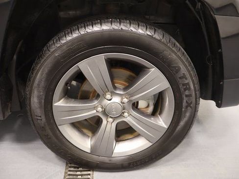 Used 2015 Jeep Patriot High Altitude FWD image 26