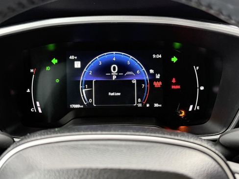 Certified 2024 Toyota Corolla Cross XLE image 22