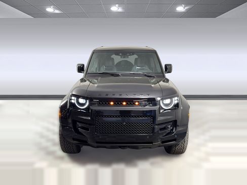 Certified 2026 Land Rover Defender 110 OCTA AWD/4WD image 6