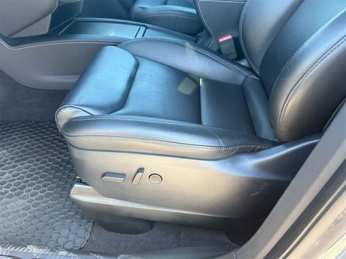 Used 2020 Tesla Model X Performance image 11
