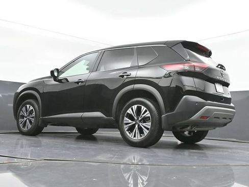 Used 2023 Nissan Rogue SV image 41