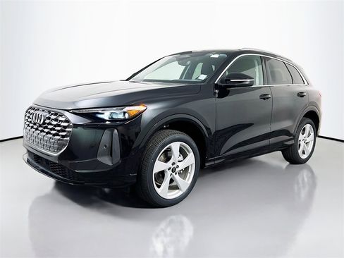 New 2025 Audi Q5 Premium Plus image 3