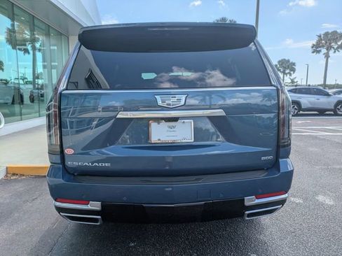 New 2026 Cadillac Escalade ESV Luxury w/ LPO, Radiant Package AWD/4WD image 5