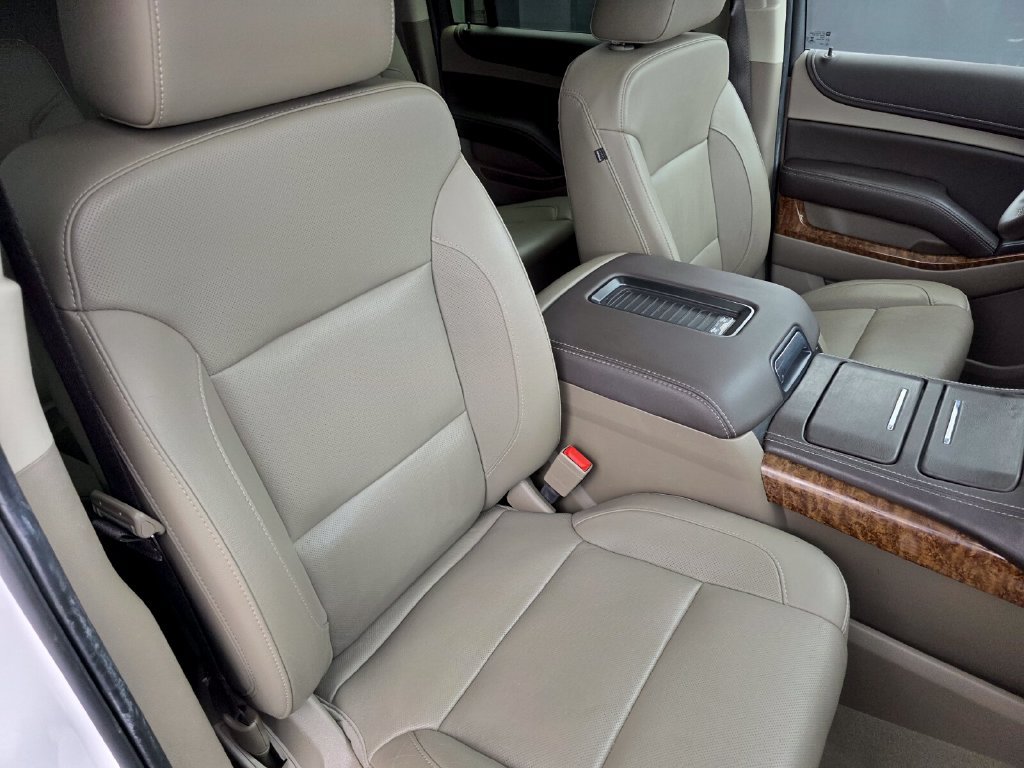 Used 2020 Chevrolet Suburban Premier w/ Premier 6.2L Value Package AWD/4WD image 33