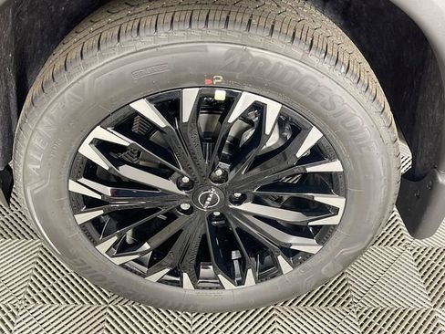 New 2026 Nissan Rogue SV FWD image 20
