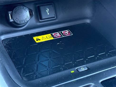 Certified 2022 Toyota RAV4 XSE image 19