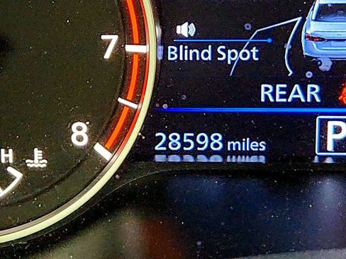 Used 2023 Nissan Altima 2.5 SV FWD image 14