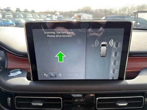 Used 2024 Lincoln Aviator Reserve w/ Equipment Group 201A image 33