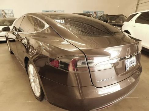 Used 2013 Tesla Model S RWD image 23