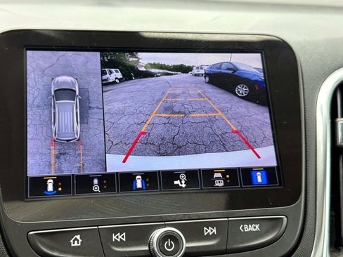 Certified 2022 Chevrolet Equinox LT image 24