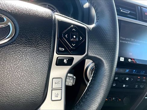 Certified 2022 Toyota 4Runner Limited AWD/4WD image 15