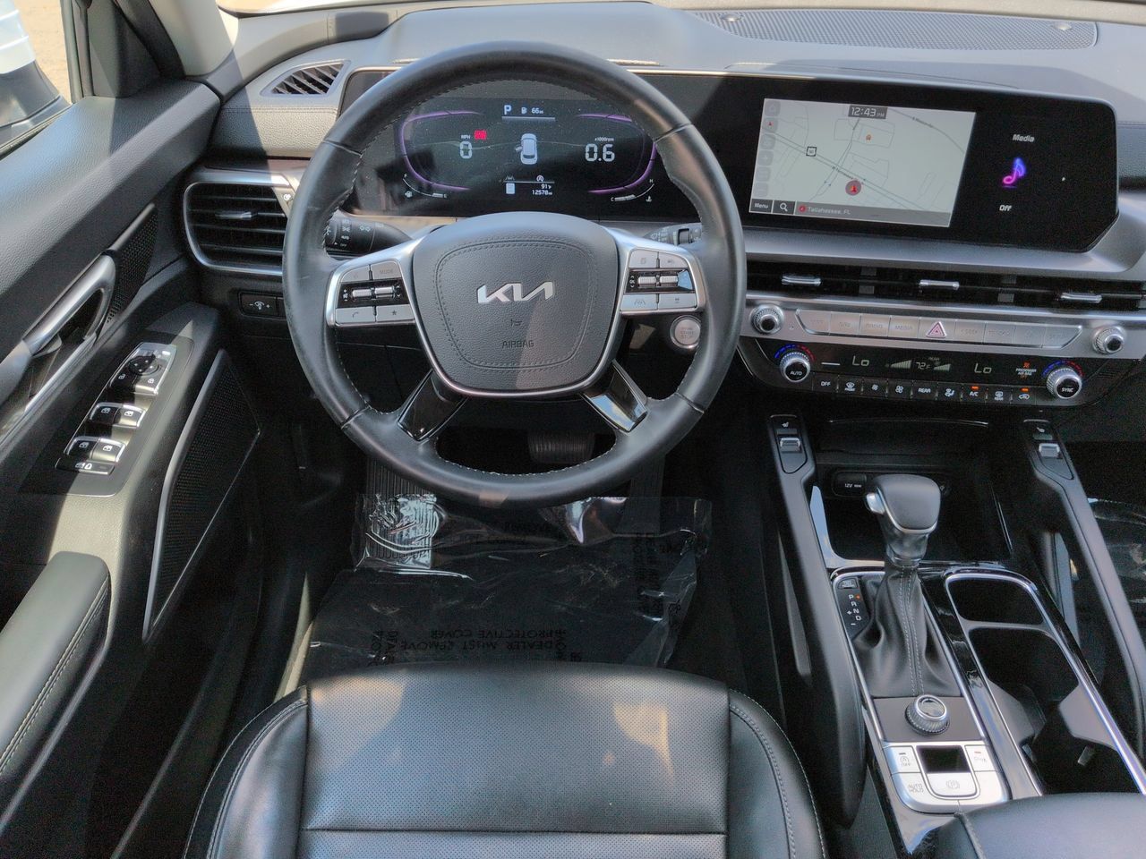 Used 2024 Kia Telluride S w/ S Sunroof Package FWD image 15