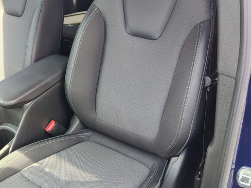 Used 2022 Buick Encore GX Select AWD/4WD image 17