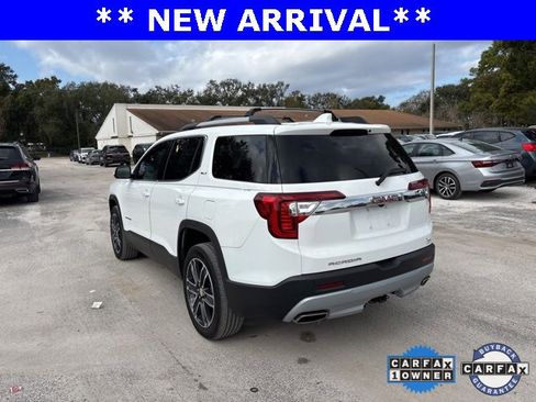 Used 2023 GMC Acadia SLT w/ Technology Package image 3