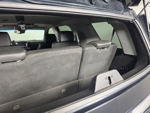 Used 2019 GMC Yukon Denali w/ Denali Ultimate Package image 37