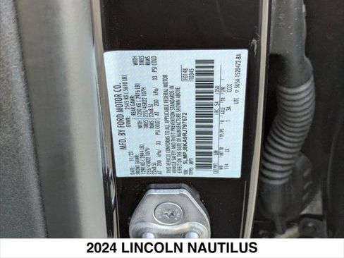 New 2024 Lincoln Nautilus Reserve w/ Jet Appearance Package (87T) image 15