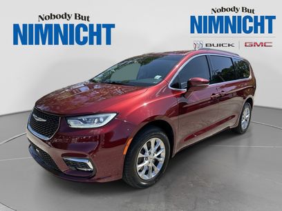 Used 2022 Chrysler Pacifica Touring-L