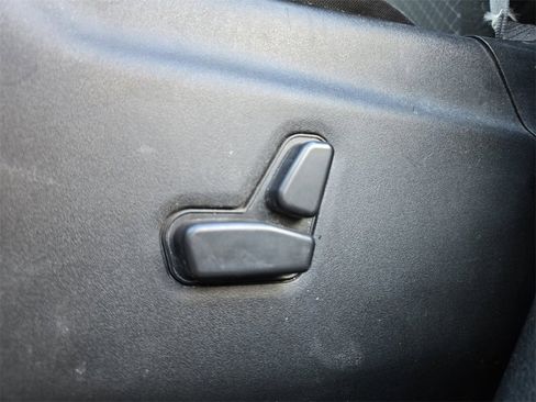 Used 2021 Jeep Grand Cherokee Laredo image 13