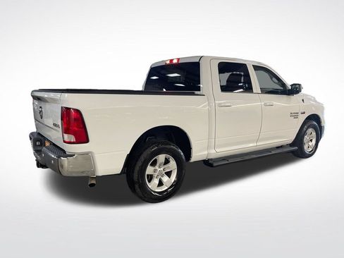 Used 2022 RAM 1500 Classic SLT w/ Electronics Convenience Group AWD/4WD image 5