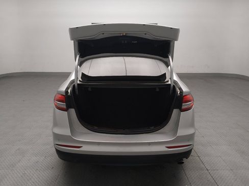Used 2019 Ford Fusion SE FWD image 29