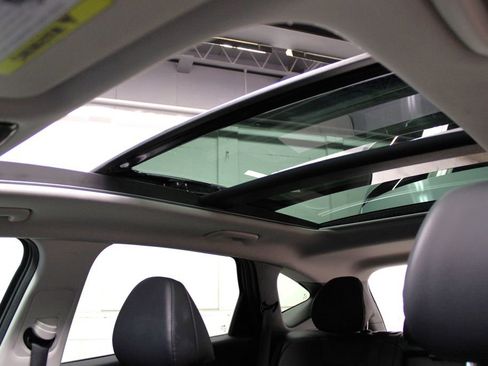 Used 2022 Hyundai Tucson Limited image 29