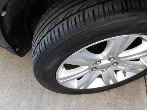 Used 2011 Chrysler 200 Touring image 37