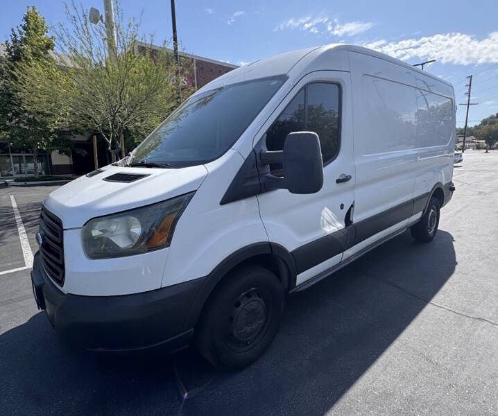 Used 2016 Ford Transit 350 148 Medium Roof RWD image 3