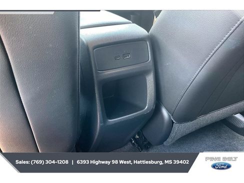 Used 2024 Chevrolet Trax LT FWD image 25