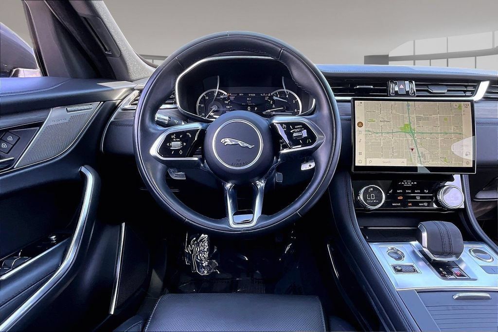 Used 2022 Jaguar F-PACE S AWD/4WD image 8