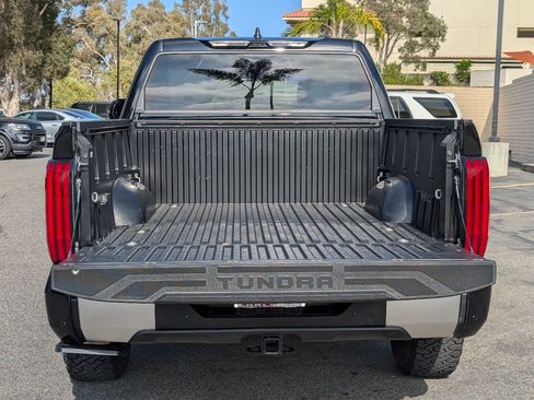 Used 2025 Toyota Tundra Limited AWD/4WD image 9