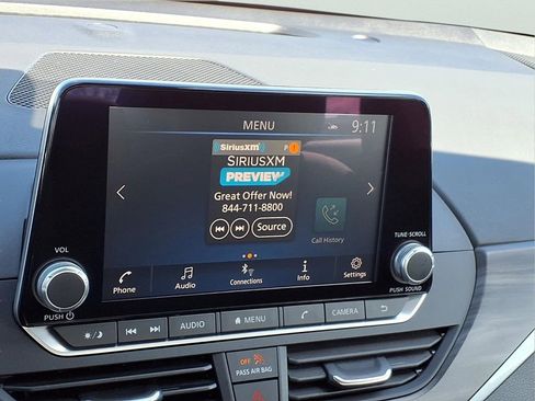 Used 2025 Nissan Altima 2.5 SV image 24