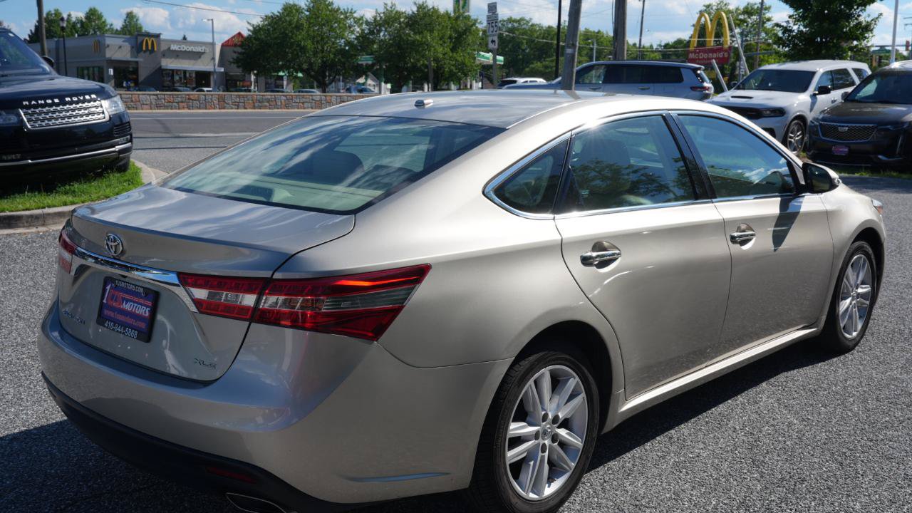 Used 2015 Toyota Avalon XLE Premium FWD image 5