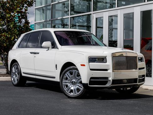 Certified 2023 Rolls-Royce Cullinan AWD/4WD image 49