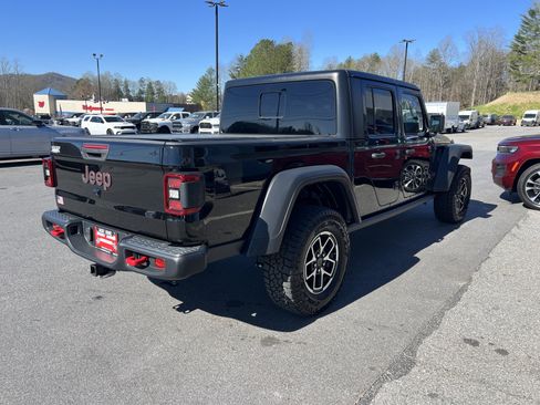 Used 2023 Jeep Gladiator Rubicon w/ LED Lighting Group image 3