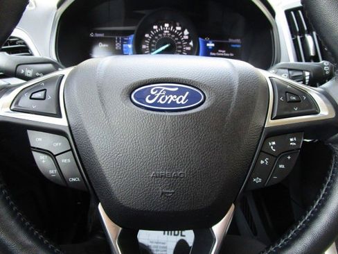 Used 2023 Ford Edge SEL w/ Convenience Package image 17