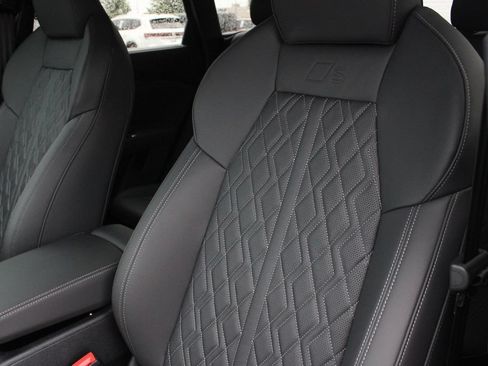 New 2026 Audi SQ5 Prestige AWD/4WD image 6