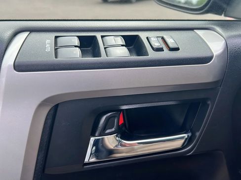 Used 2018 Toyota 4Runner SR5 Premium AWD/4WD image 15