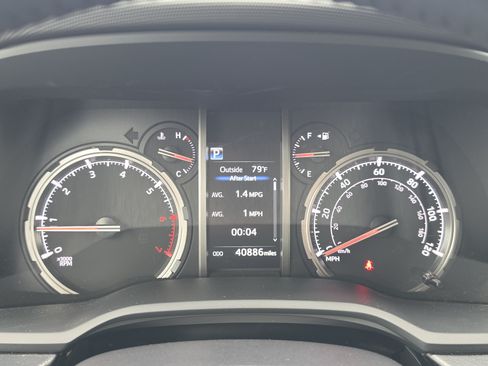 Certified 2023 Toyota 4Runner TRD Off-Road Premium w/ Moonroof Package AWD/4WD image 19