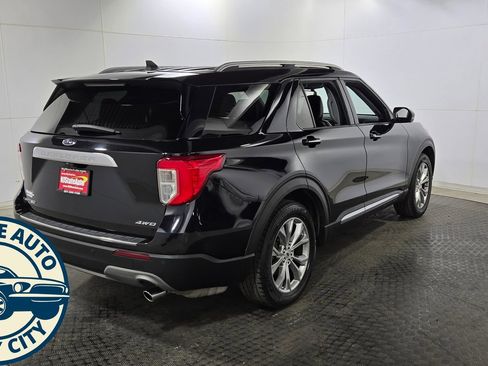 Used 2021 Ford Explorer Limited AWD/4WD image 7