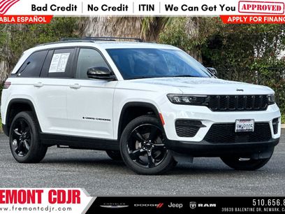 Used 2023 Jeep Grand Cherokee Altitude