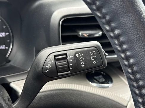Used 2023 Ford Explorer XLT w/ Equipment Group 202A AWD/4WD image 26