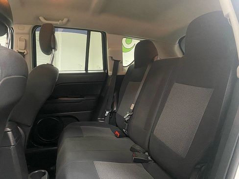 Used 2011 Jeep Compass Latitude image 12