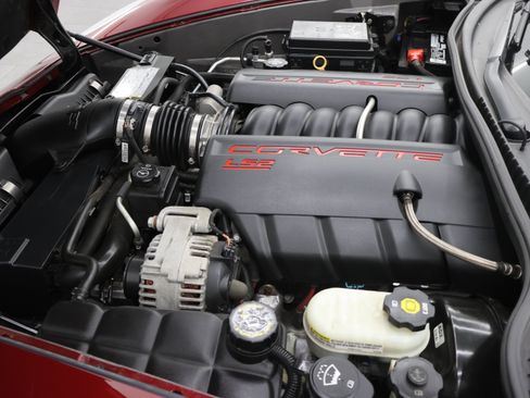 Used 2006 Chevrolet Corvette Convertible w/ Preferred Equipment Group RWD image 12