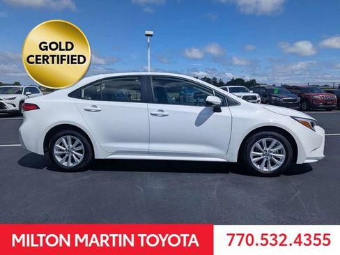 Certified 2025 Toyota Corolla LE w/ LE Premium Package FWD image 8