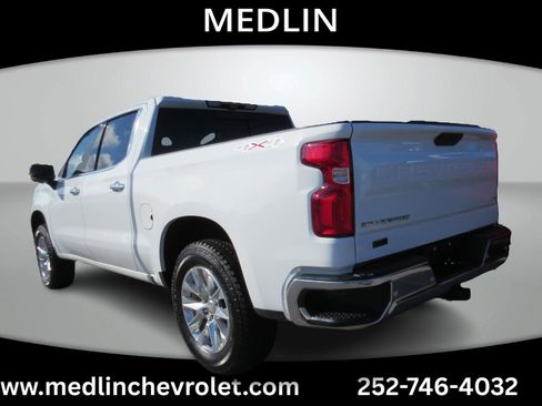Used 2021 Chevrolet Silverado 1500 LTZ w/ Technology Package AWD/4WD image 7