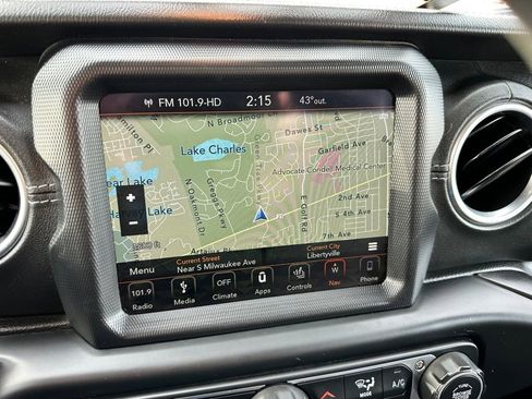 Used 2019 Jeep Wrangler Unlimited Sahara w/ Dual Top Group image 23