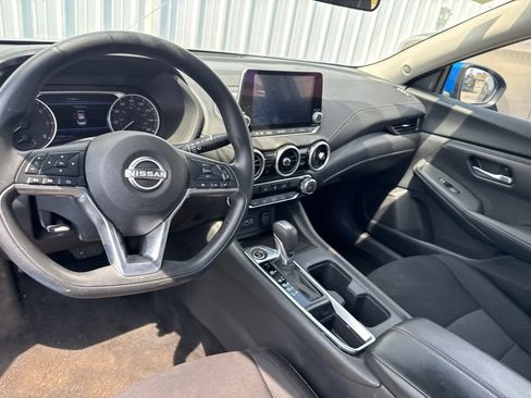 Used 2025 Nissan Sentra SV FWD image 12