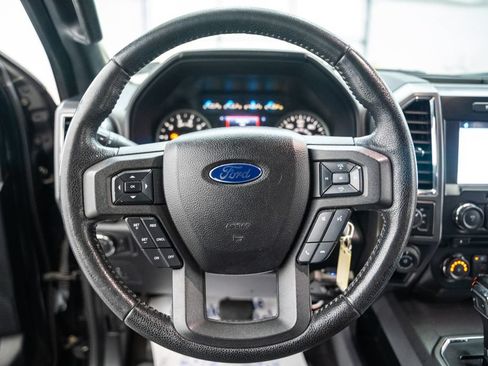 Used 2016 Ford F150 XLT w/ Equipment Group 302A Luxury AWD/4WD image 40