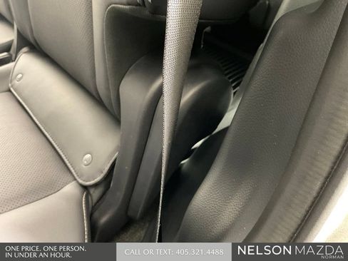 Used 2025 Lexus GX 550 w/ Accessory Package (2T) AWD/4WD image 28
