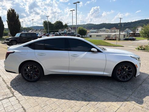 Used 2023 Cadillac CT5 Sport w/ Platinum Package AWD/4WD image 9